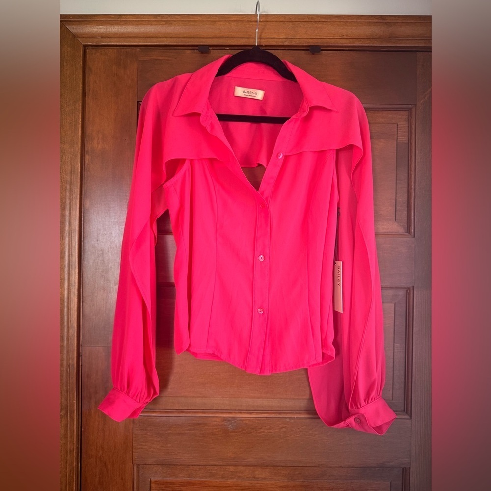 Revolve Siff Blouse in Fuchsia from Bailey 44 - Picture 4 of 8